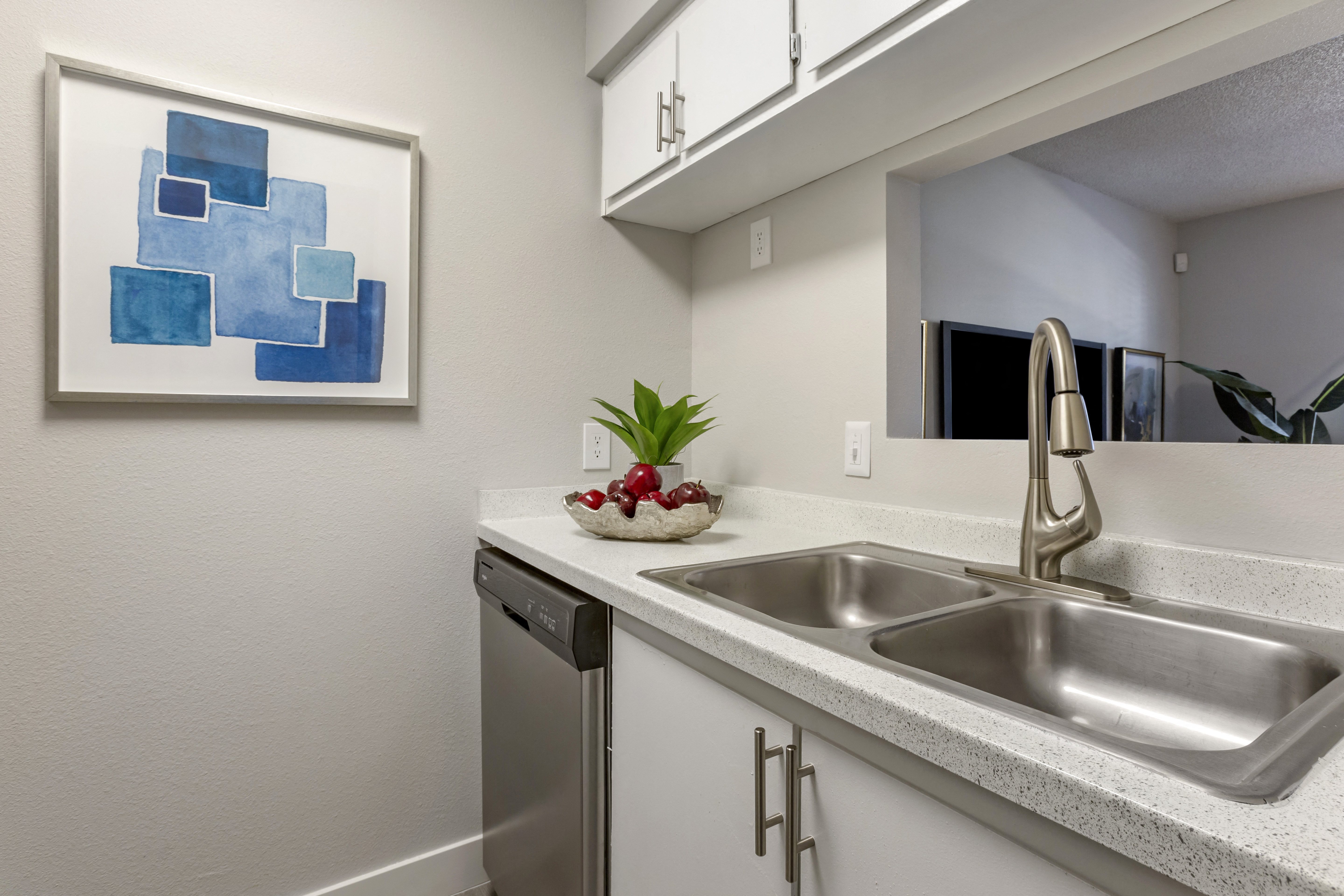 Presidio North Apartments photo 5